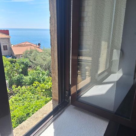 Guest House Naser Ulcinj Exterior photo